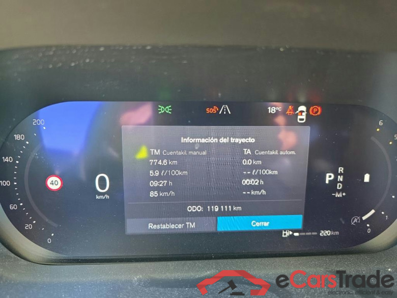 VOLVO XC60 / 2017 / 5P / todoterreno 2.0 B4 D Momentum Pro Auto #5