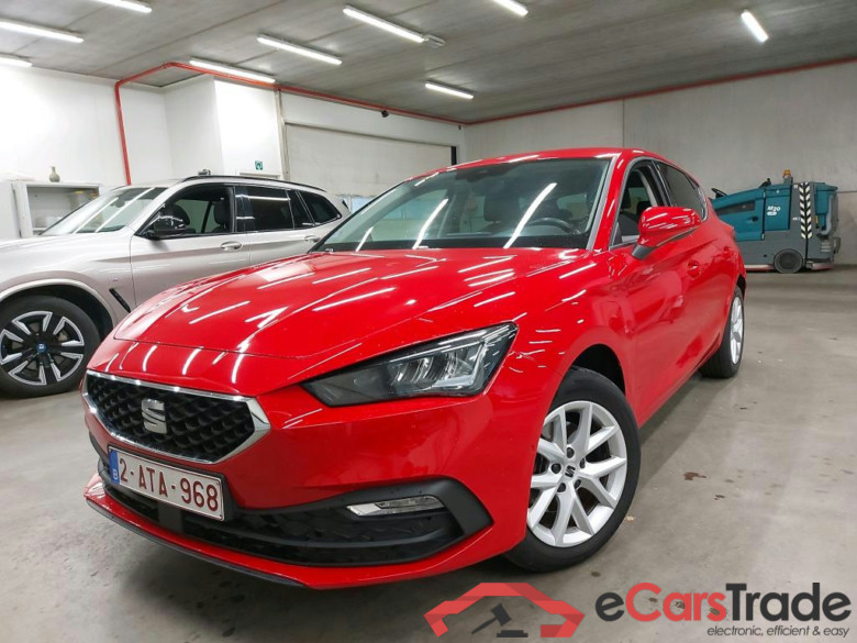 SEAT - SEA LEON 1.0 TSI 110PK Move ! With Climatic & Navigation & Cruise Control & Park Sensors Front & Rear & Towing Hook  * PETROL *