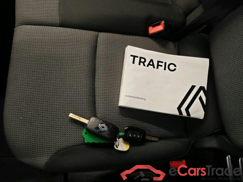 Renault Trafic E-TECH Electric Comfort 120 L2H1 T29 4d #4