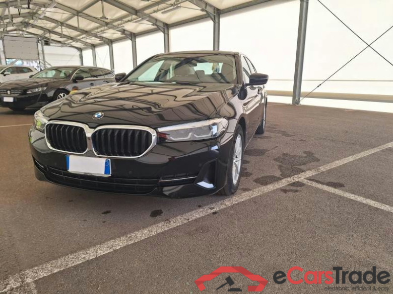 BMW SERIE 5 / 2020 / 4P / BERLINA 530E BUSINESS AUTO