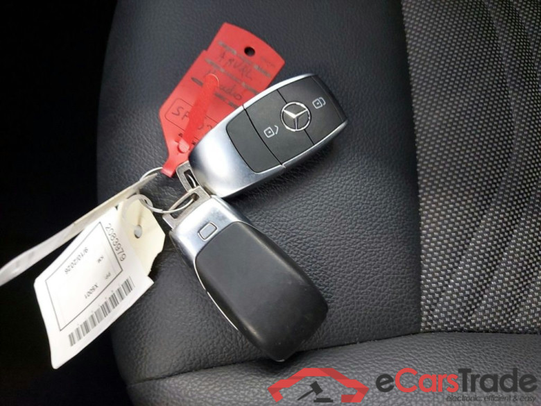 Mercedes-Benz Classe A A 180 Business Line 5d #4