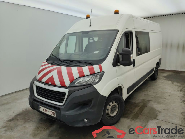 Peugeot Boxer 2.0 BlueHDi SS 160 Premium Pack 335 L3H2 4d DC