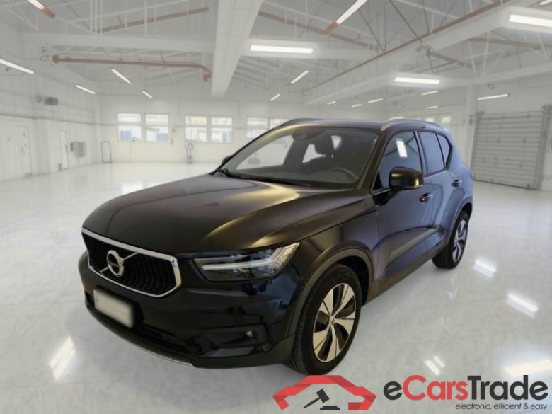 VOLVO XC40 / 2017 / 5P / SUV D3 AUTOMATICO MOMENTUM PRO