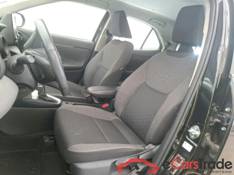 TOYOTA Yaris Cross Hybride / 2021 / 5P / SUV 1.5 HYBRID 116H DYNAMIC BUSINESS BEYOND #3
