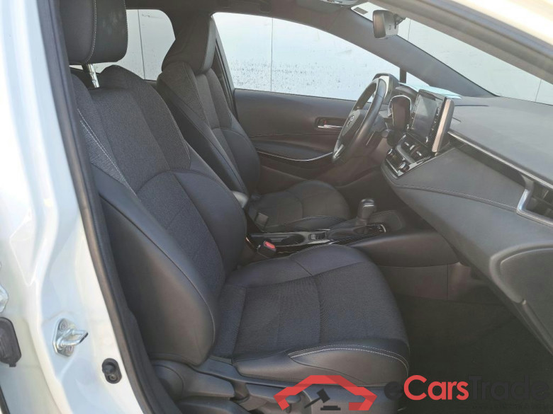 TOYOTA Corolla / 2020 / 5P / berlina con portón 2.0 180H STYLE E-CVT #6