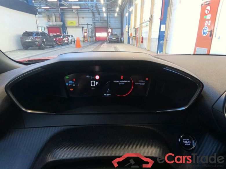 Peugeot 2008 Allure Hybrid 145 ch e-DCS6 #6