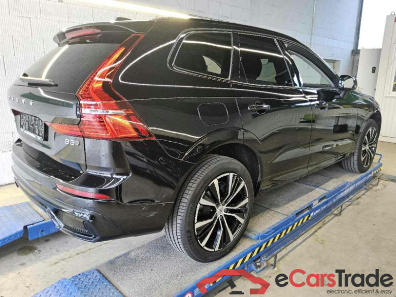 Volvo XC60 (03.2017->) DE - SUV5 B5 (Benzin) AWD EU6d, Ultimate Dark Mild-Hybrid, (Facelift) 2022 - 202 #3