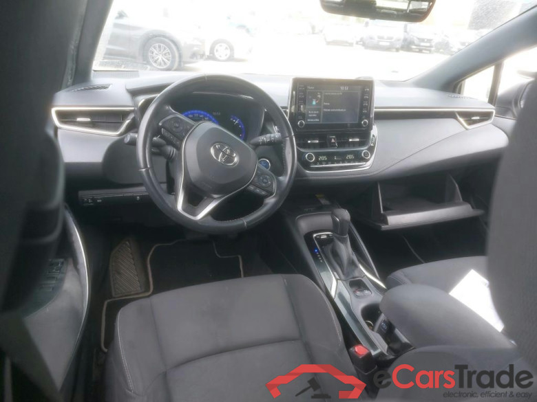 TOYOTA Corolla / 2019 / 5P / berlina con portón 1.8 125H ACTIVE TECH E-CVT (CX) #3