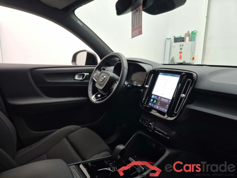 VOLVO XC40 RECHARGE CORE #3