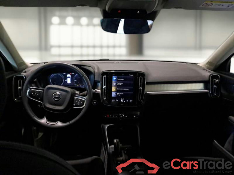 VOLVO XC40 / 2017 / 5P / SUV T5 PLUG-IN HYBRID AUTO RECH INSCRIP EXPR #3