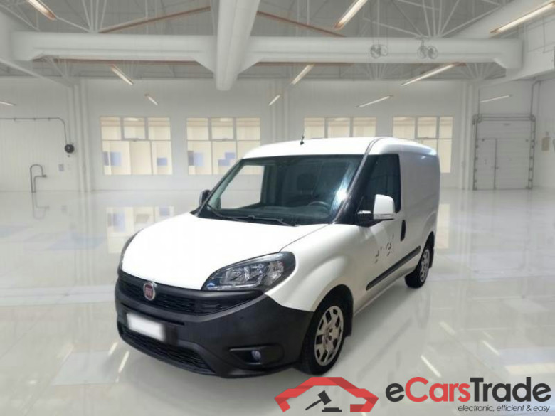 FIAT DOBLÒ CARGO / 2014 / 4P / VETT. FURGONATA 1.6 MULTIJET 16V 105CV SX EURO 6